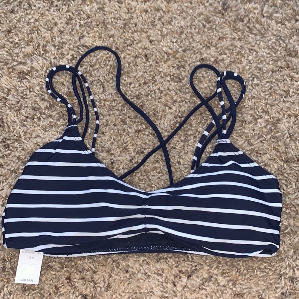 BRAND NEW aerie bikini top